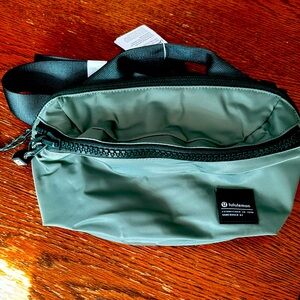 NWT Lululemon All Day Essentials Belt Bag